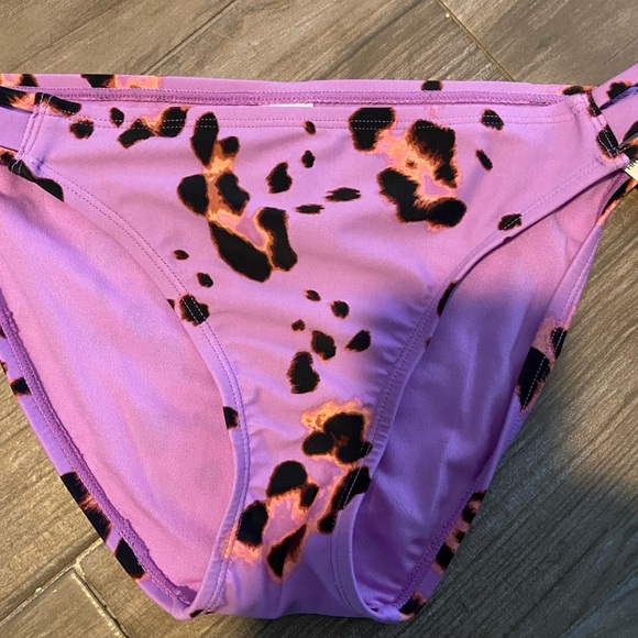 Hula Honey Bikini Bottoms - Picture 4 of 11